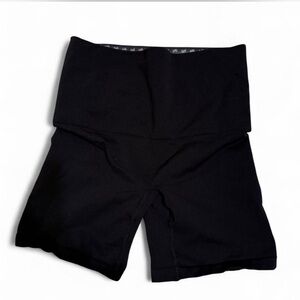 YITTY Women's Black Shaping Shorts 1x/2x